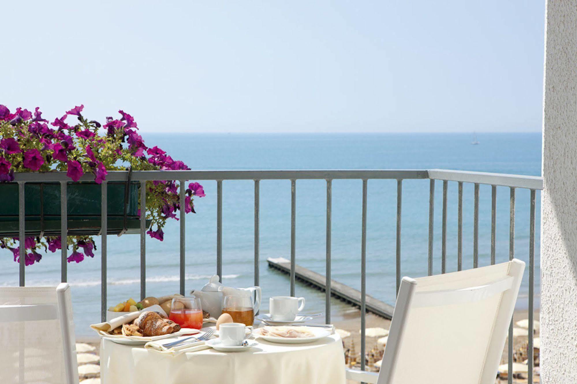 Victoria Frontemare Beach & Spa Hotel Jesolo Dış mekan fotoğraf